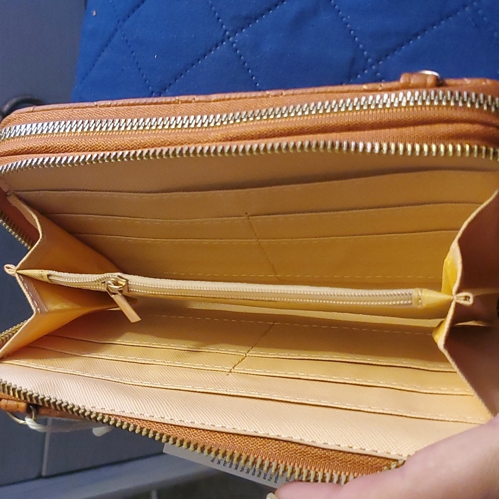 Wallet - Picture 6 of 8